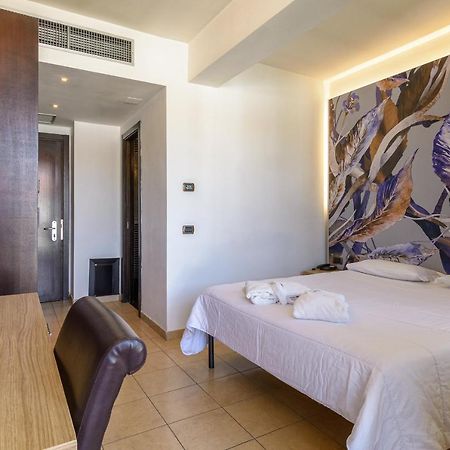 Hotel Terme Capasso Контурси Екстериор снимка