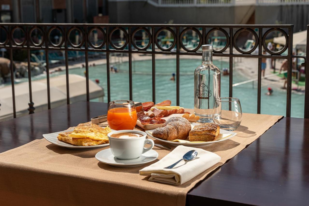 Hotel Terme Capasso Контурси Екстериор снимка