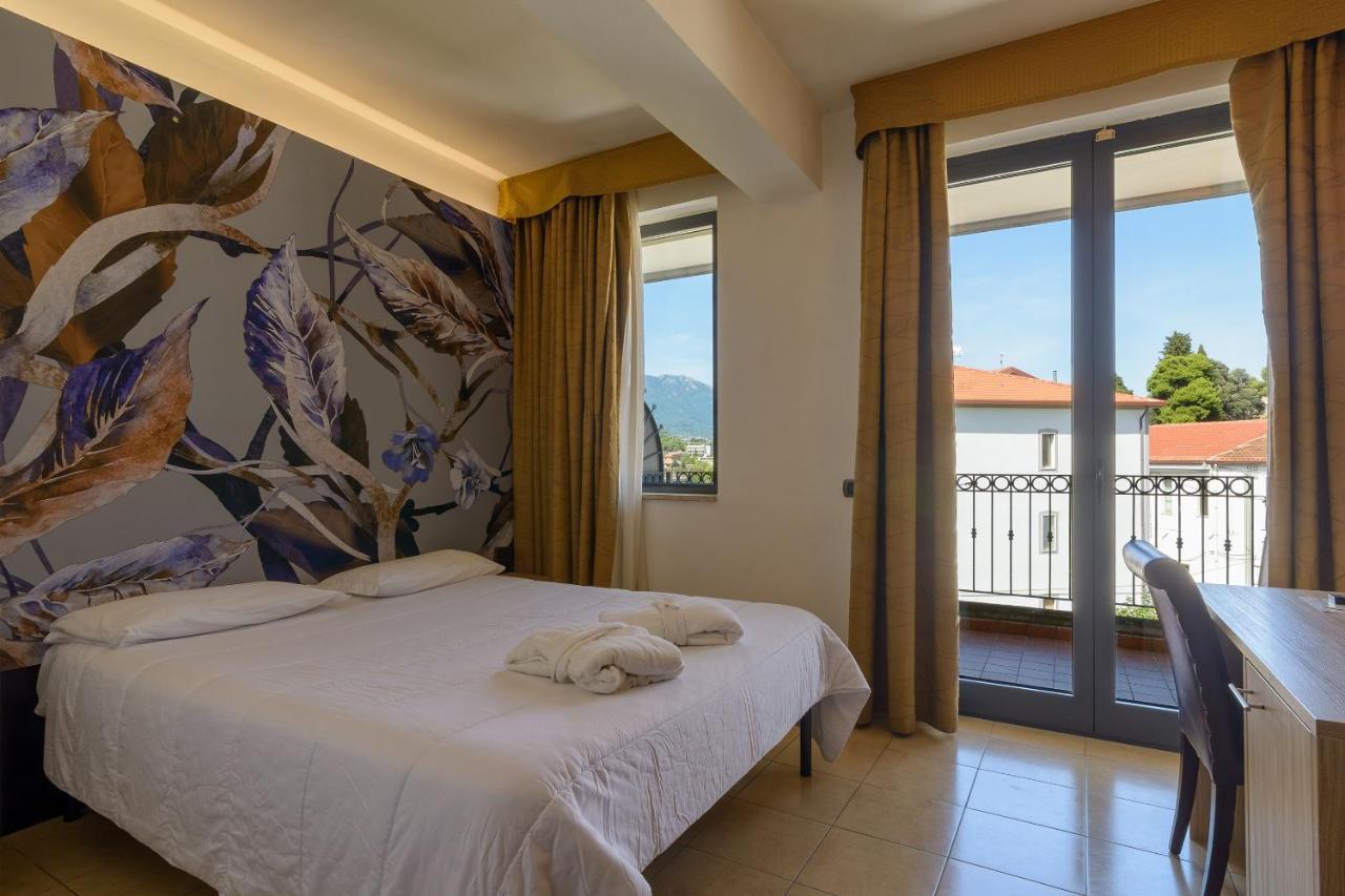 Hotel Terme Capasso Контурси Екстериор снимка