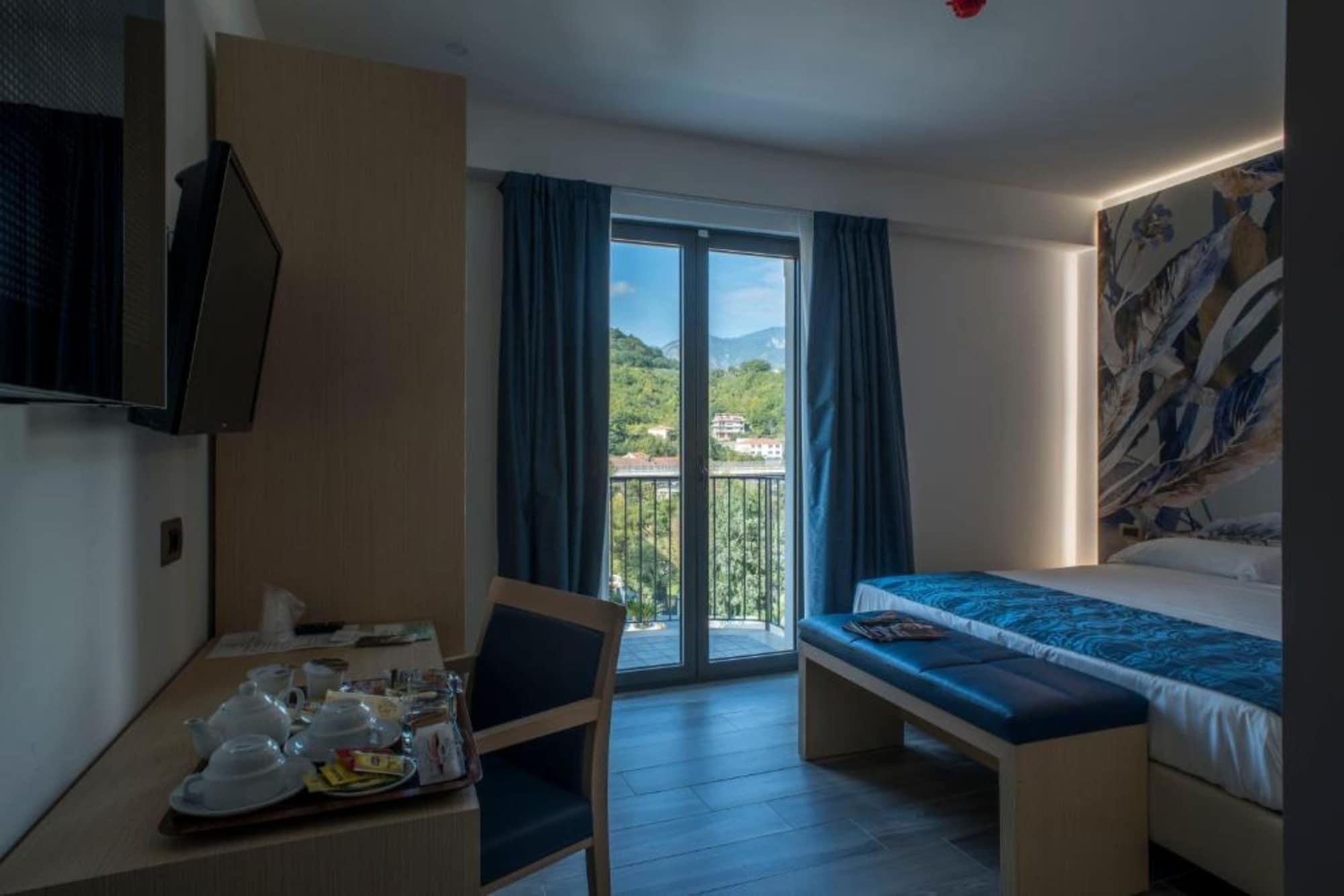 Hotel Terme Capasso Контурси Екстериор снимка