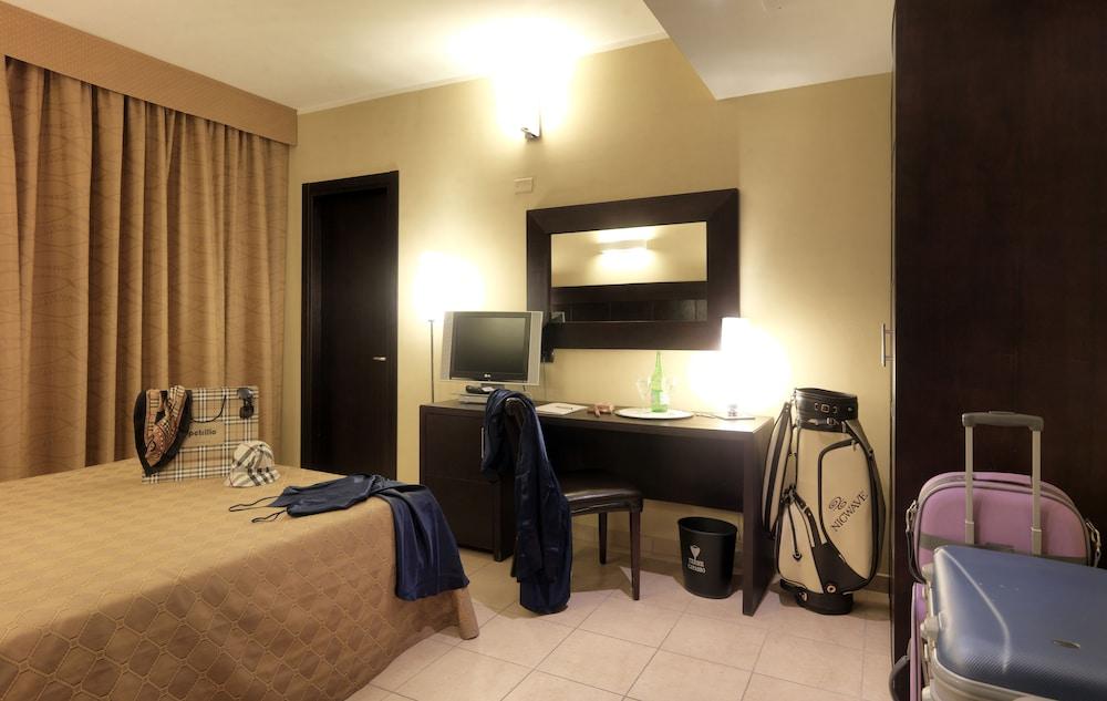 Hotel Terme Capasso Контурси Екстериор снимка